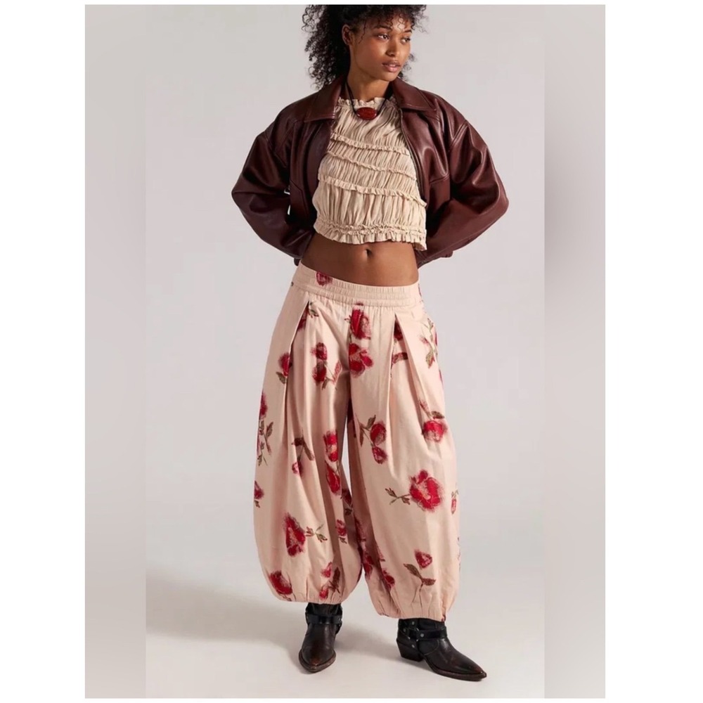 Free People Balloon Pants XS Wide leg Whimsical boho Floral Moonflower